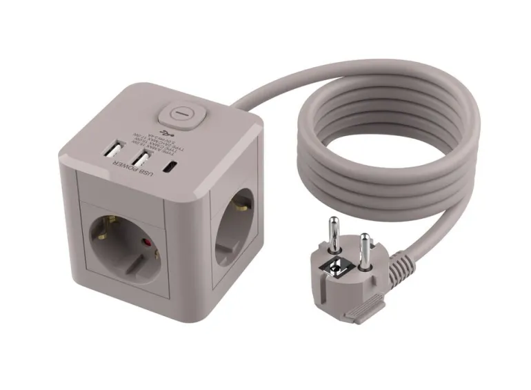 3-osainen jatkojohto 2xUSB-A 1xUSB-C Cube