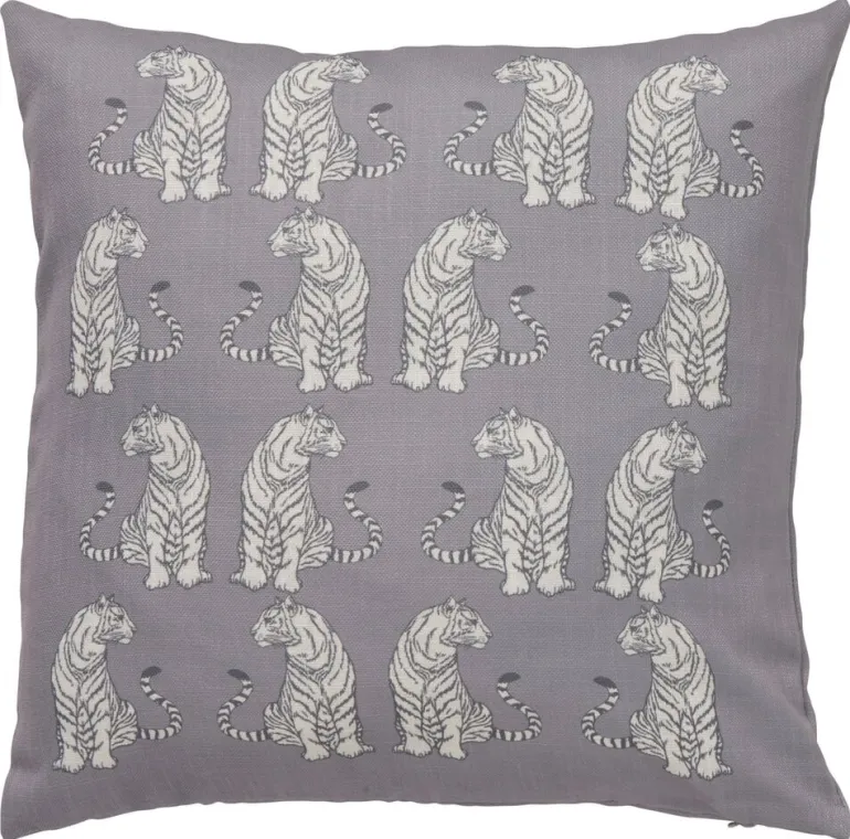 Tyynynpäällinen Tina