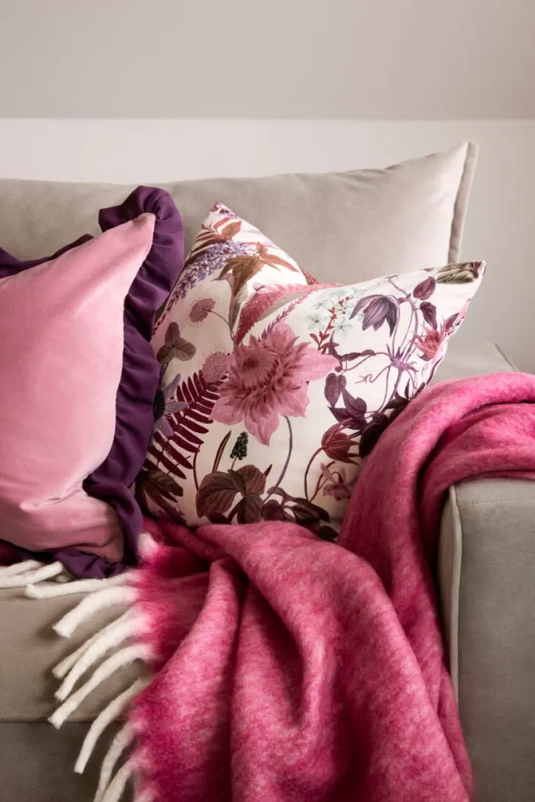 Tyynynpäällinen Veronika